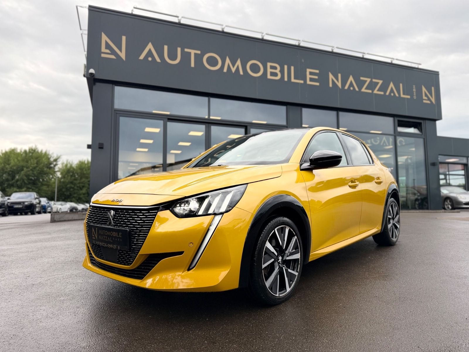 Peugeot 208 GT-LINE *VIRTUELL*NAVI*KAMERA*SHZ*ALU*