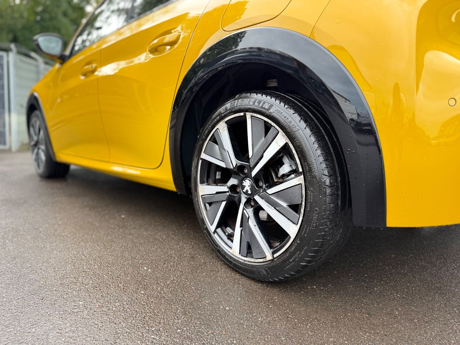 Fahrzeugabbildung Peugeot 208 GT-LINE *VIRTUELL*NAVI*KAMERA*SHZ*ALU*