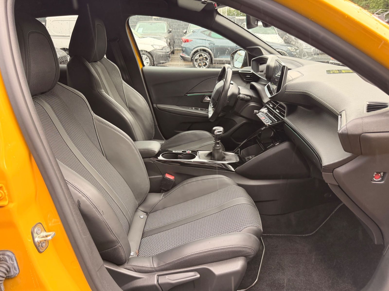 Fahrzeugabbildung Peugeot 208 GT-LINE *VIRTUELL*NAVI*KAMERA*SHZ*ALU*