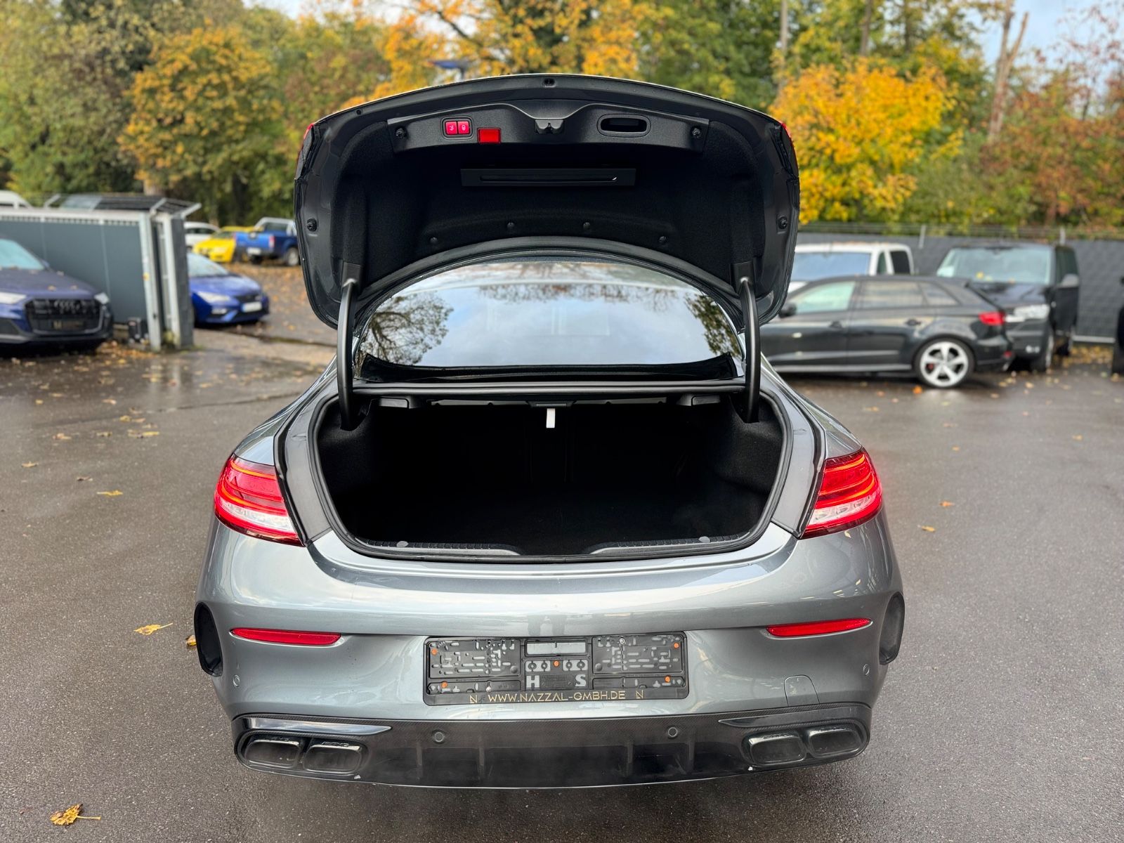 Fahrzeugabbildung Mercedes-Benz C63 AMG COUPE*PANORAMA*BURMESTER*FACELIFT*CARBON