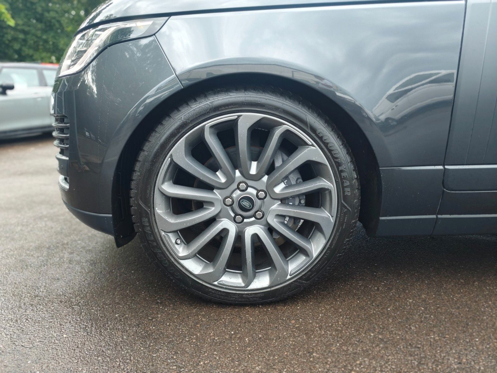 Fahrzeugabbildung Land Rover RANGE ROVER VOGUE*MERIDAN*MEMORY*V8*LUFTFEDERUNG