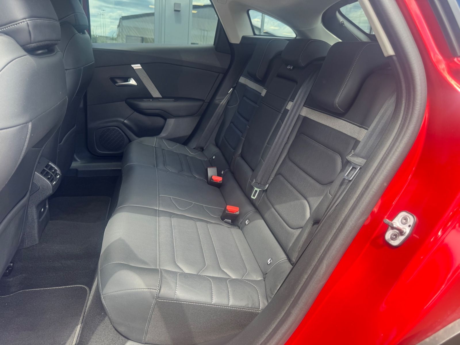 Fahrzeugabbildung Citroën C4 LIM EXCLUSIVE *LEDER*MEMORY*NAVI*LED*KAM*