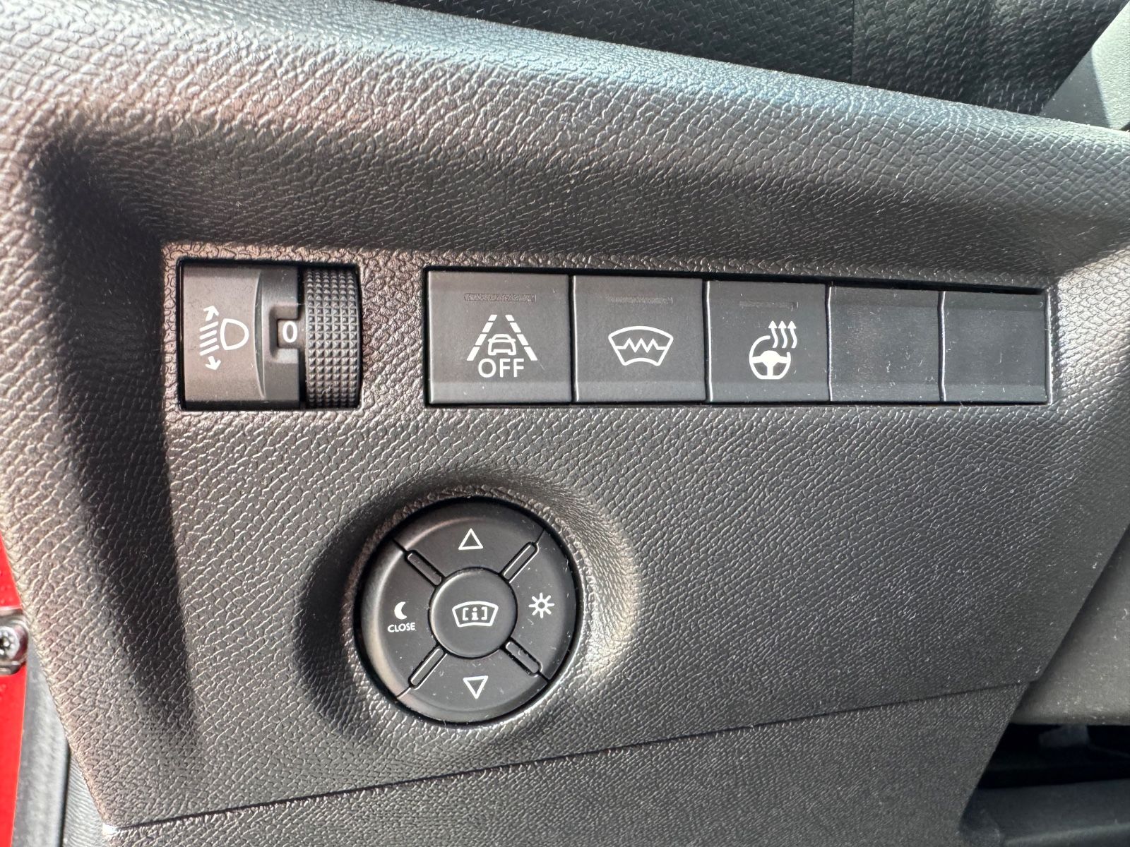 Fahrzeugabbildung Citroën C4 LIM EXCLUSIVE *LEDER*MEMORY*NAVI*LED*KAM*