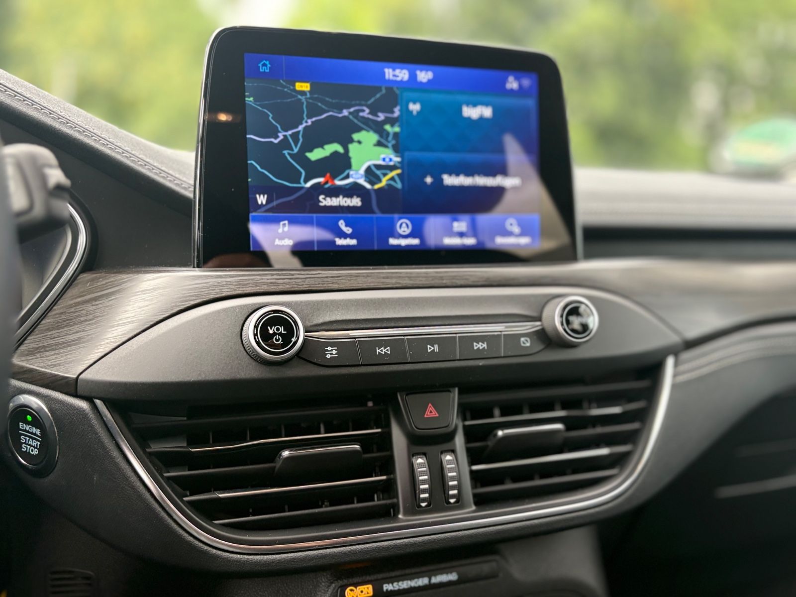 Fahrzeugabbildung Ford FOCUS VIGNALE *1.HAND*HEAD-UP*KAMERA*NAVI*