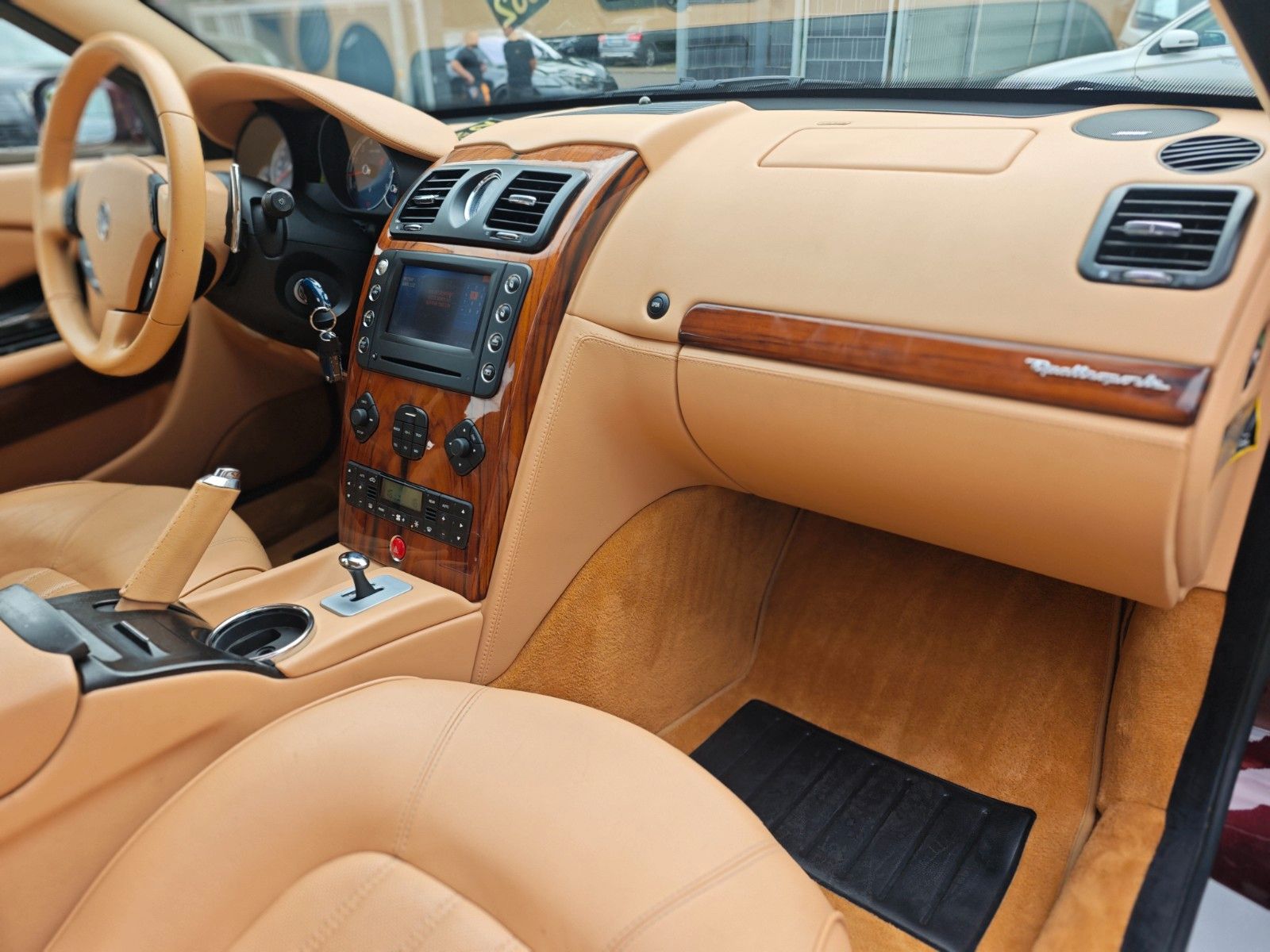 Fahrzeugabbildung Maserati QUATTROPORTE 4,2 *2.HD*COC*AUT*HISTORIE MASERATI
