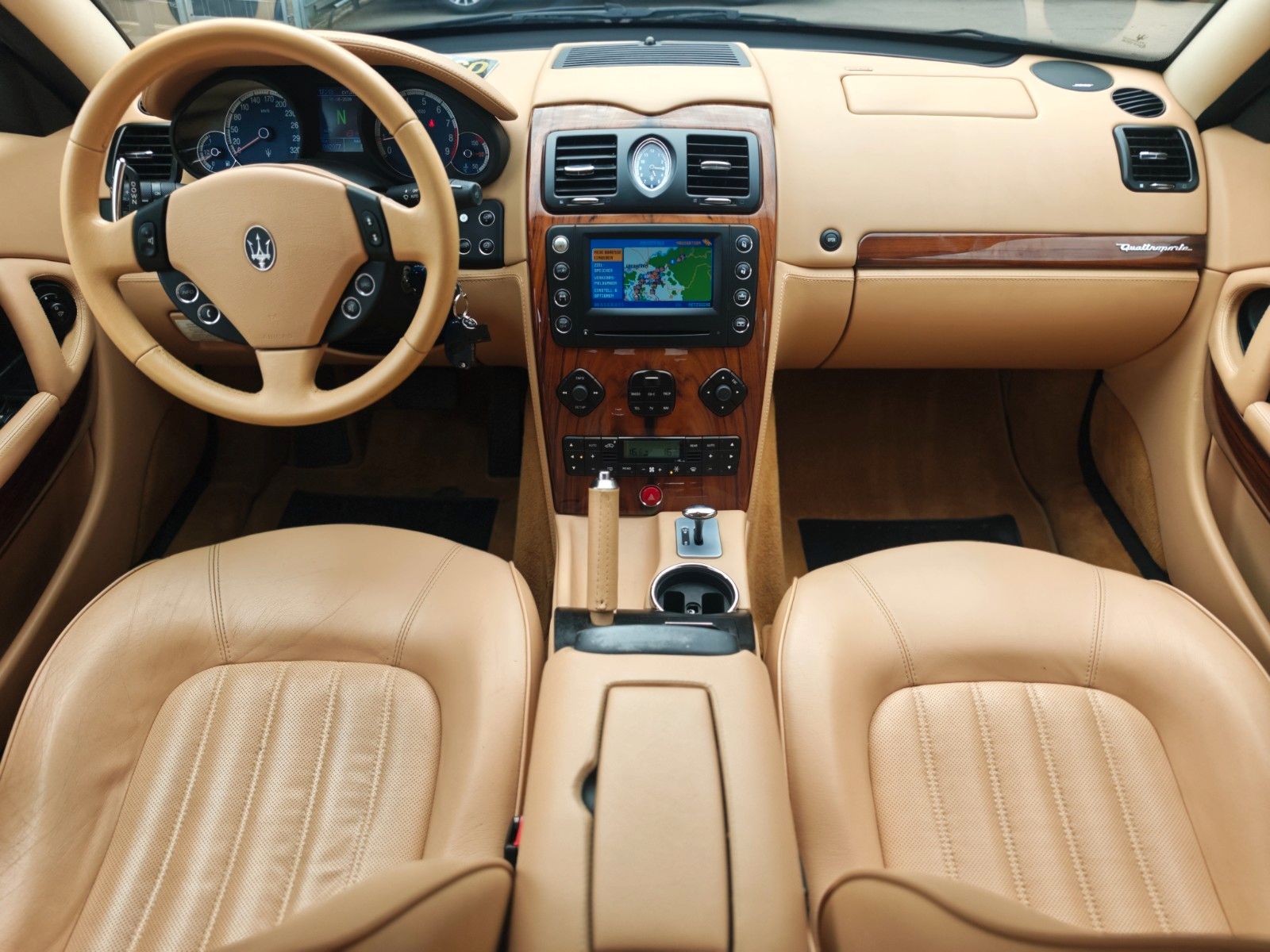 Fahrzeugabbildung Maserati QUATTROPORTE 4,2 *2.HD*COC*AUT*HISTORIE MASERATI