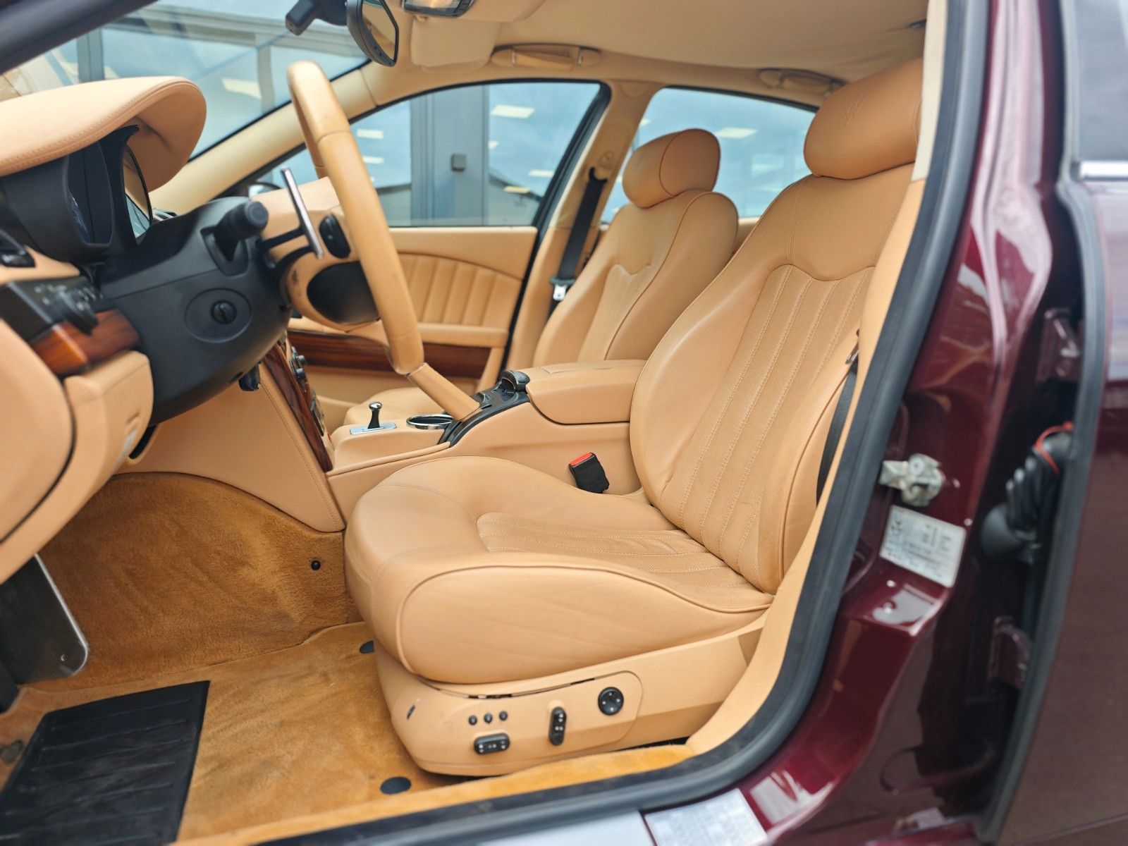 Fahrzeugabbildung Maserati QUATTROPORTE 4,2 *2.HD*COC*AUT*HISTORIE MASERATI