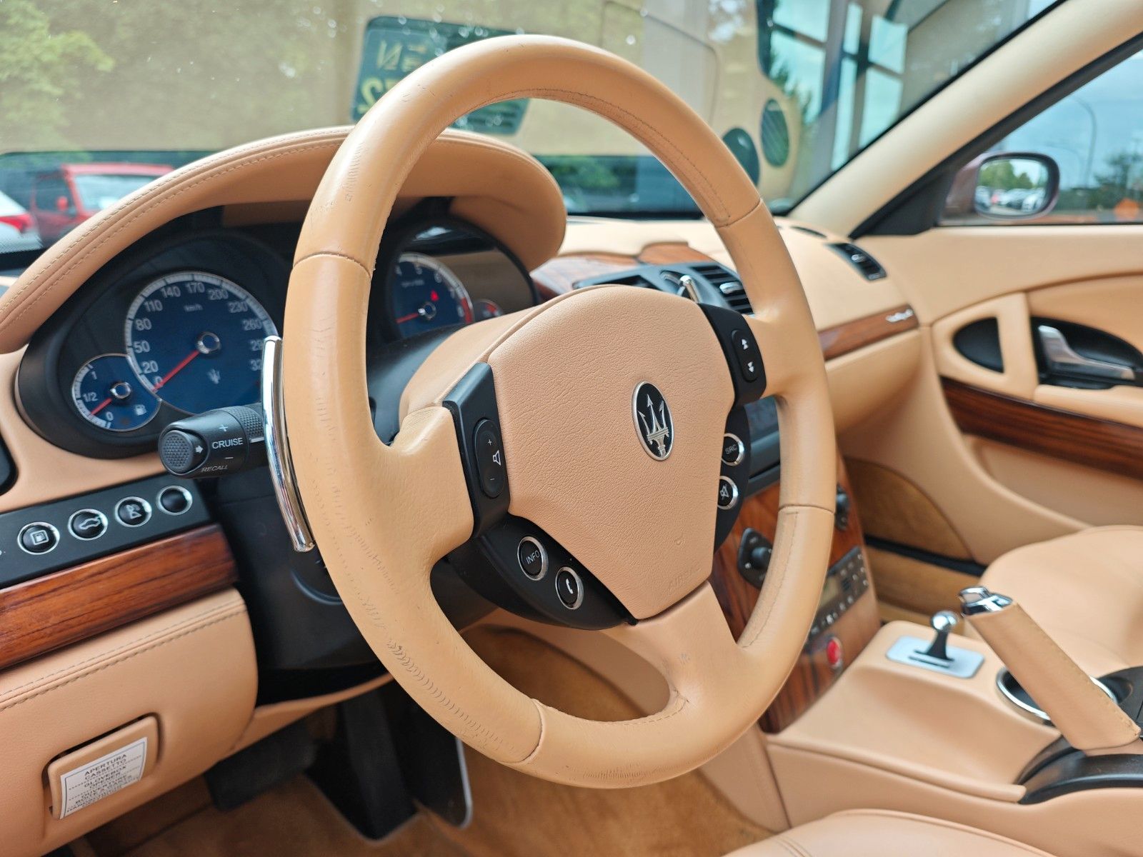 Fahrzeugabbildung Maserati QUATTROPORTE 4,2 *2.HD*COC*AUT*HISTORIE MASERATI