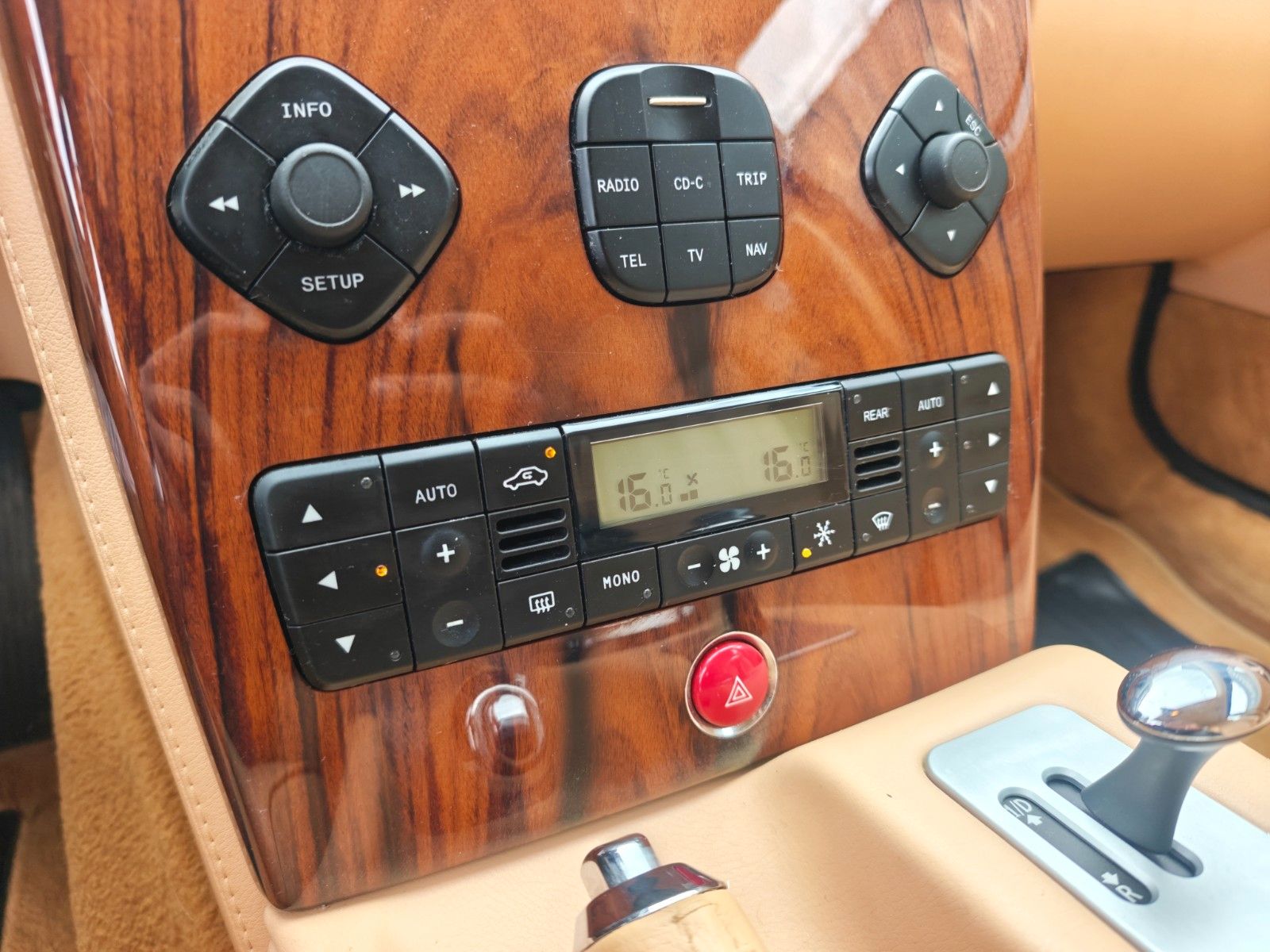 Fahrzeugabbildung Maserati QUATTROPORTE 4,2 *2.HD*COC*AUT*HISTORIE MASERATI