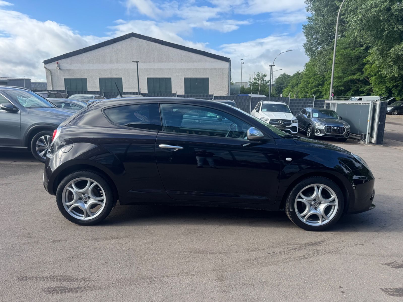 Fahrzeugabbildung Alfa Romeo MITO SUPER *8-FACH*PDC*KLIMA*ALU*
