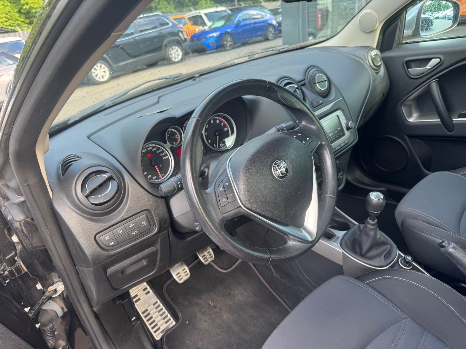 Fahrzeugabbildung Alfa Romeo MITO SUPER *8-FACH*PDC*KLIMA*ALU*