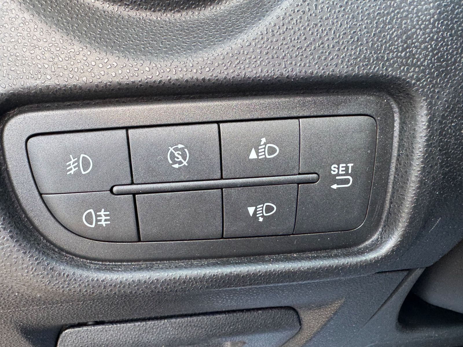Fahrzeugabbildung Alfa Romeo MITO SUPER *8-FACH*PDC*KLIMA*ALU*