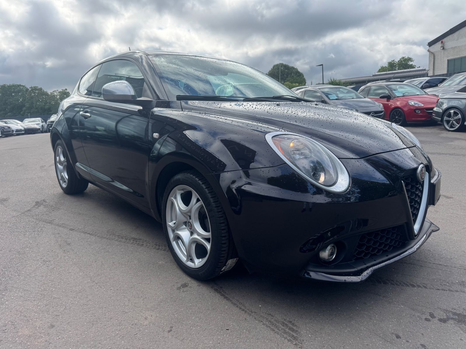 Fahrzeugabbildung Alfa Romeo MITO SUPER *8-FACH*PDC*KLIMA*ALU*