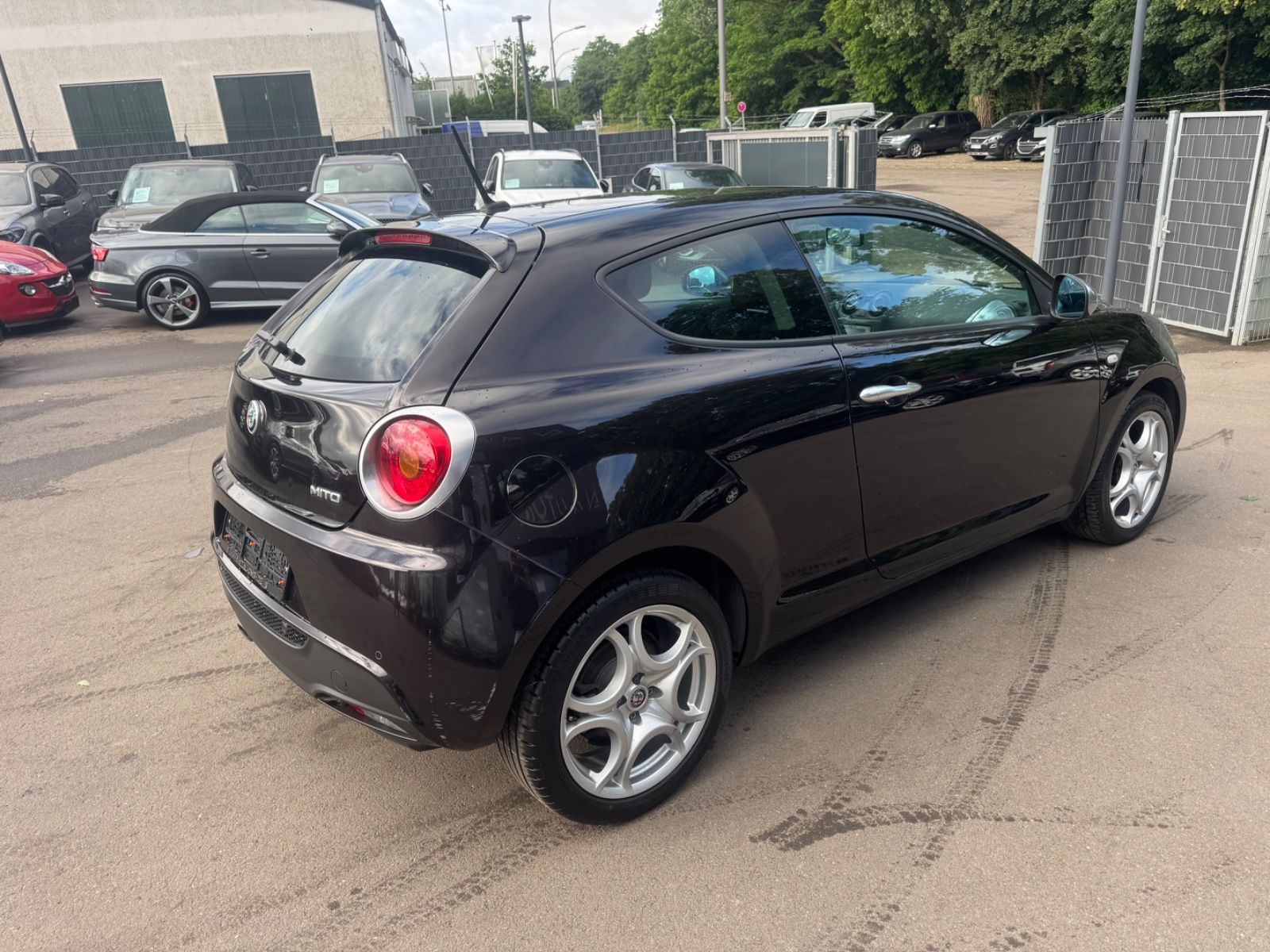 Fahrzeugabbildung Alfa Romeo MITO SUPER *8-FACH*PDC*KLIMA*ALU*