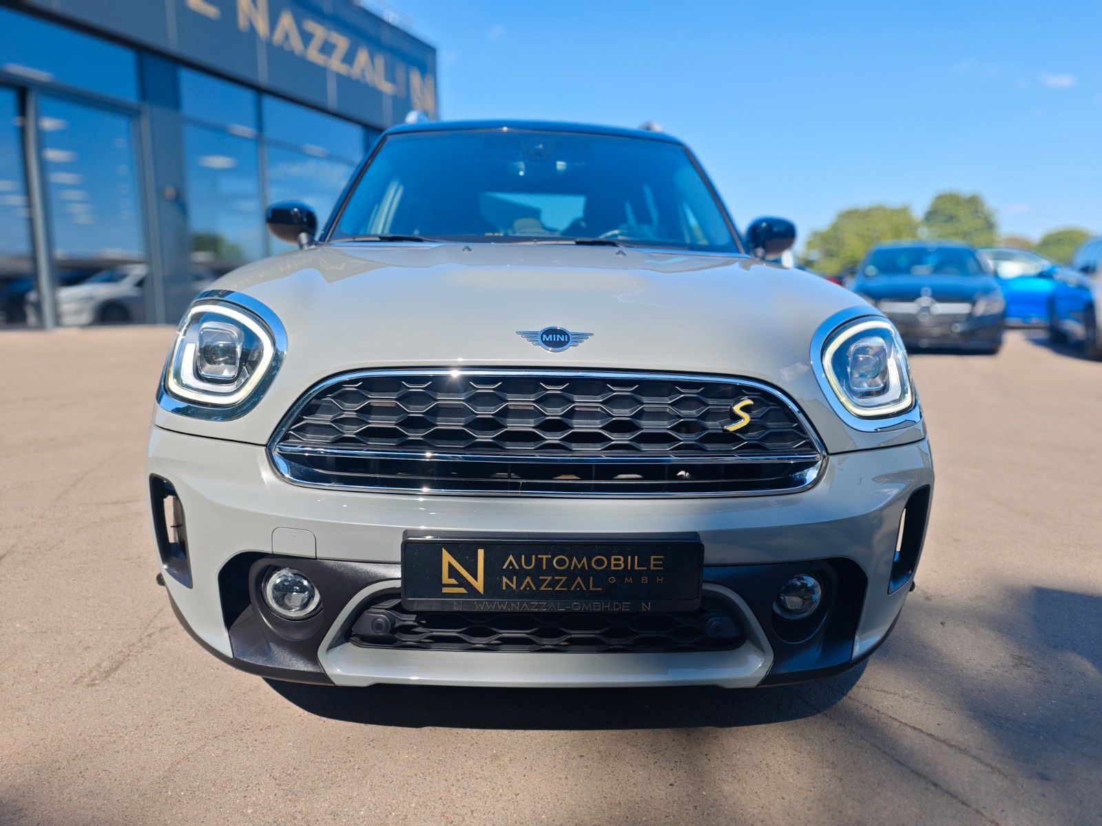 Fahrzeugabbildung MINI COUNTRYMAN COOPER SE *AUT*LED*SHZ*PANORAMA*KAM*