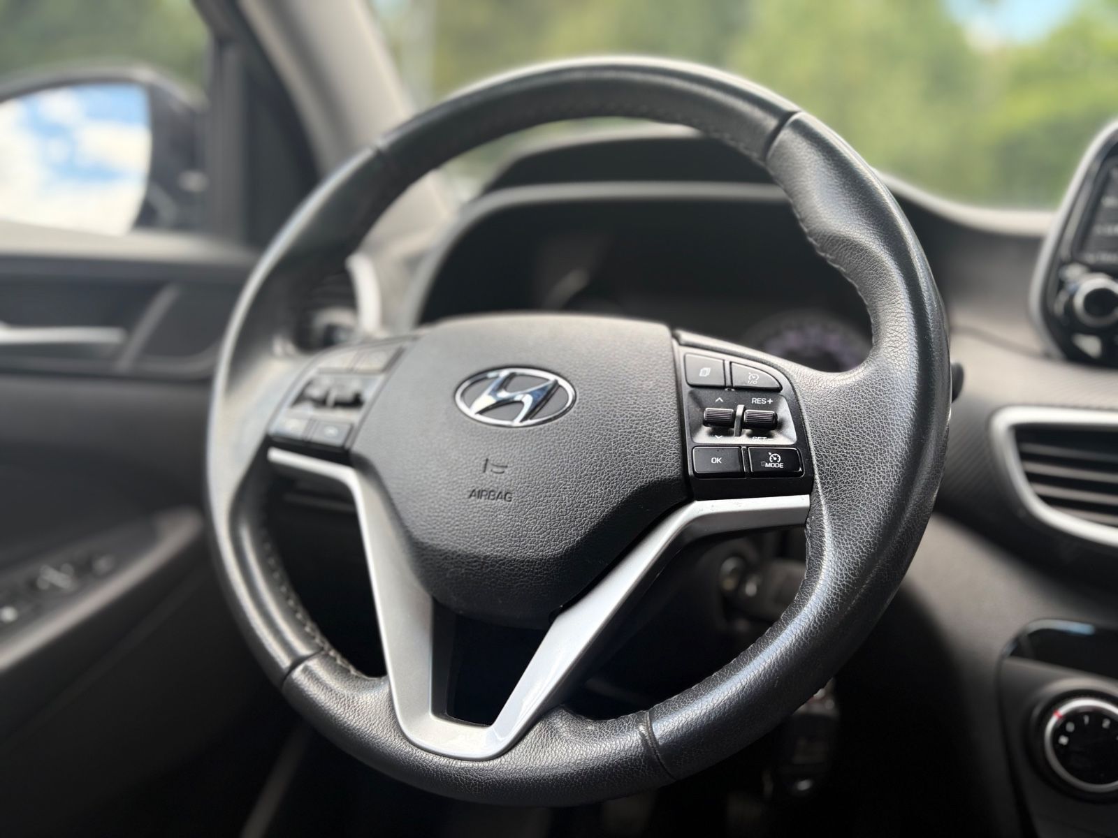 Fahrzeugabbildung Hyundai TUCSON STYLE 2WD *SHZ*ALU*NAVI*LED*KAM*