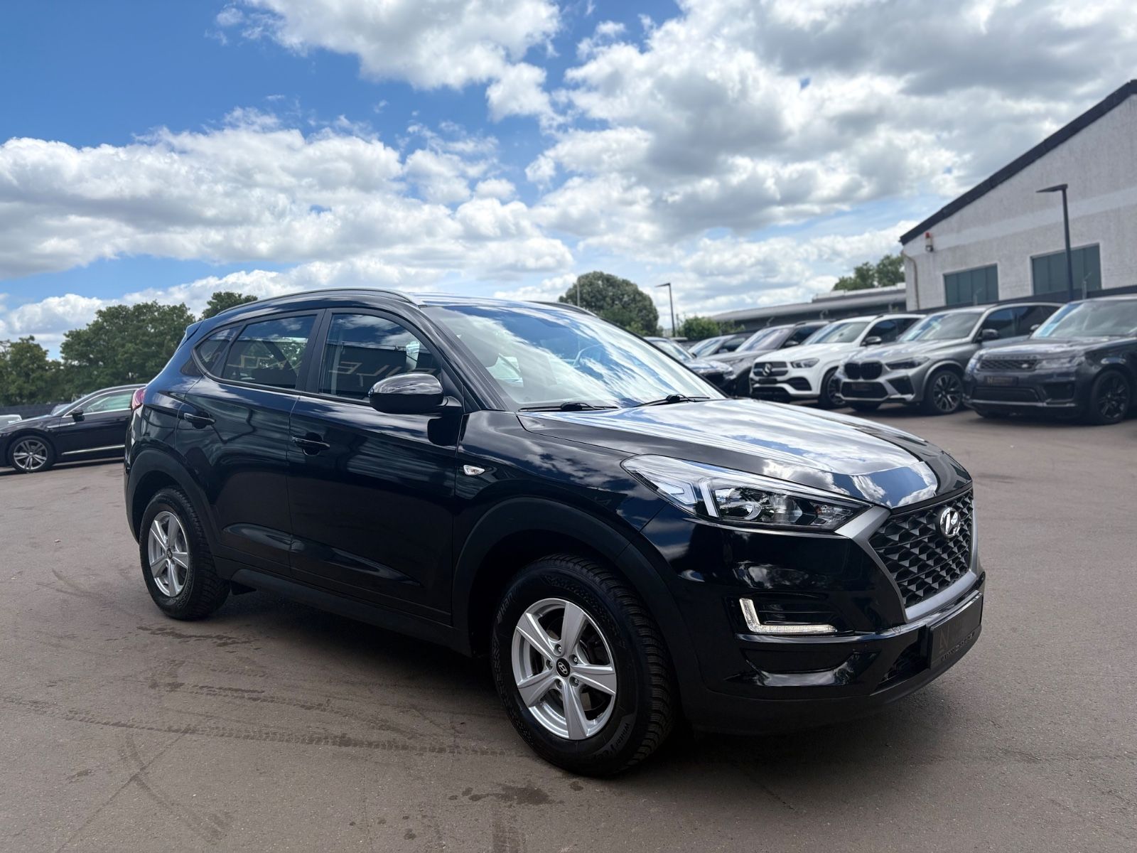 Fahrzeugabbildung Hyundai TUCSON STYLE 2WD *SHZ*ALU*NAVI*LED*KAM*