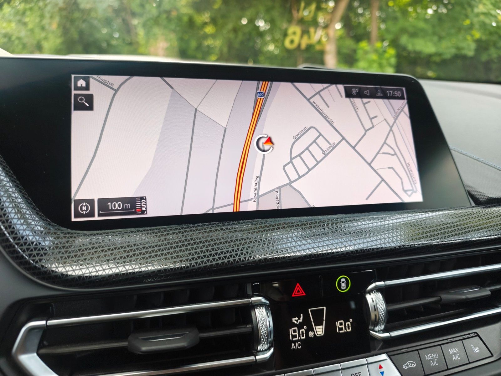 Fahrzeugabbildung BMW 120I M SPORTPAKET *SHADOW*NAVI*LED*ALCANTARA*TOP