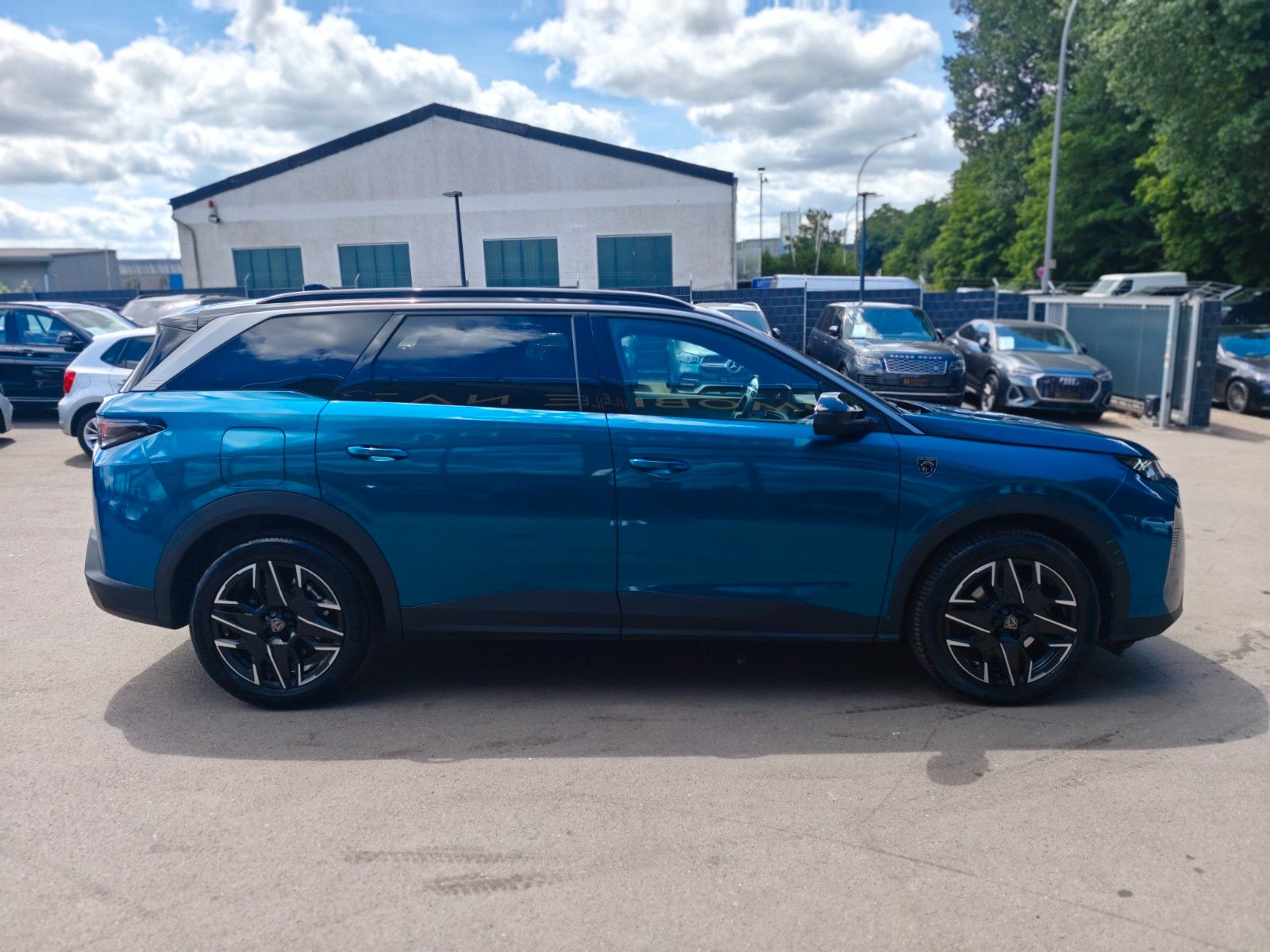 Fahrzeugabbildung Peugeot 5008 GT*APPLE CAR*NAVI*GARANTIE*7-SITZER*KAMERA*