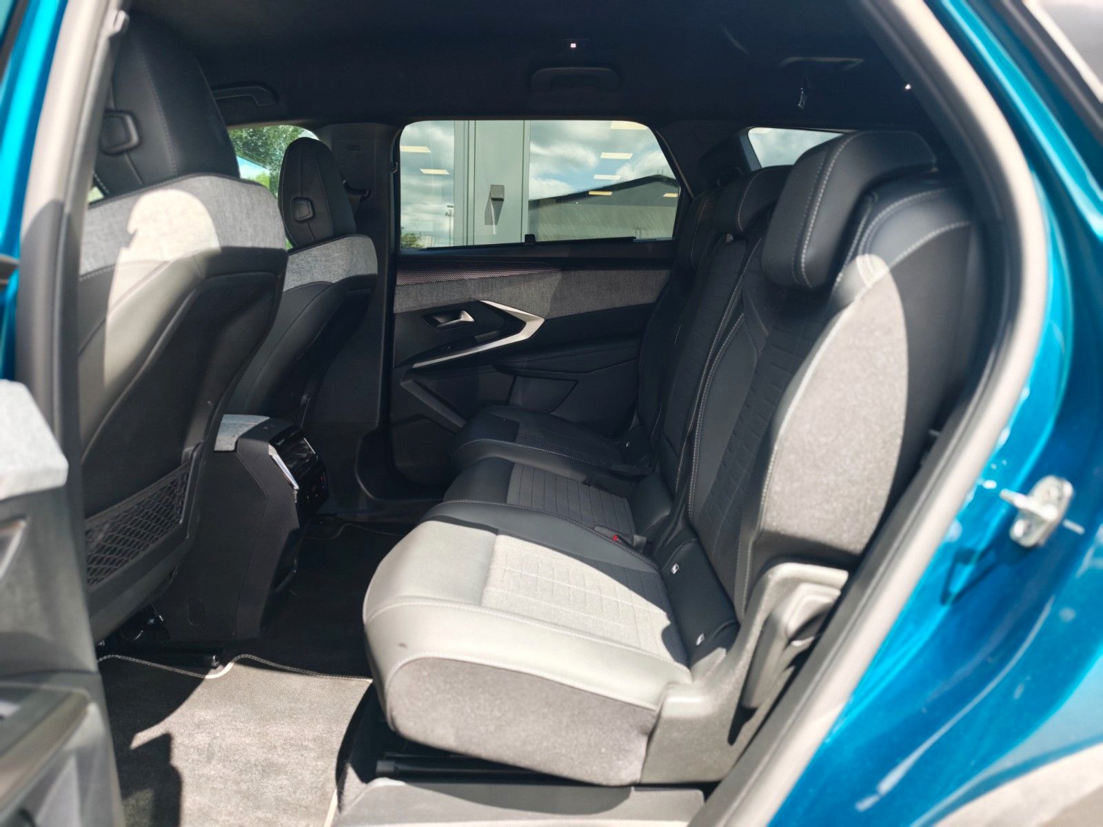 Fahrzeugabbildung Peugeot 5008 GT*APPLE CAR*NAVI*GARANTIE*7-SITZER*KAMERA*