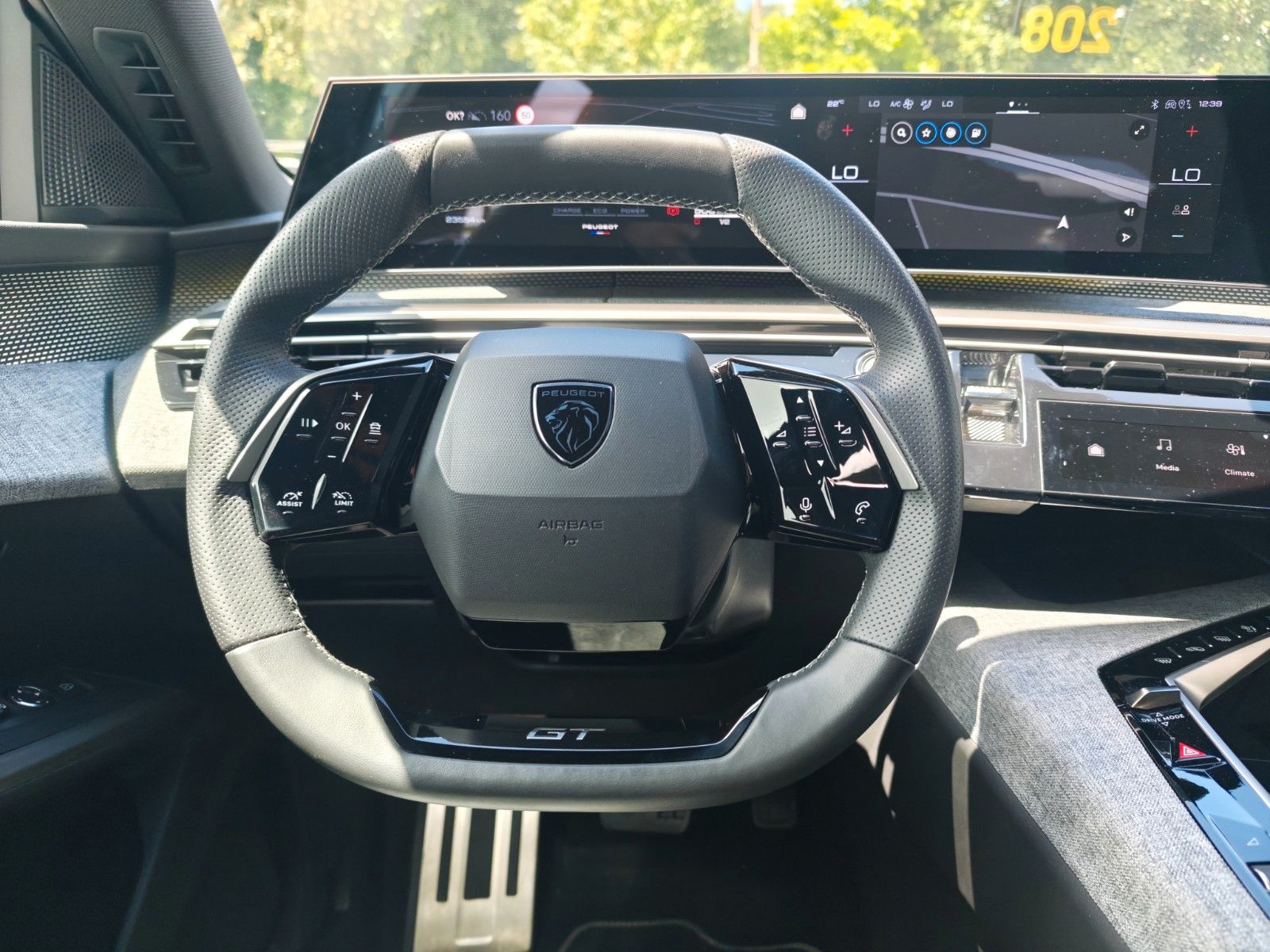 Fahrzeugabbildung Peugeot 5008 GT*APPLE CAR*NAVI*GARANTIE*7-SITZER*KAMERA*