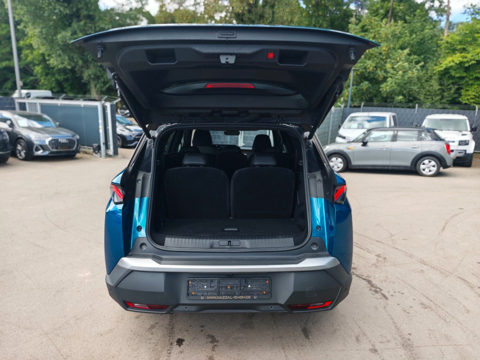Fahrzeugabbildung Peugeot 5008 GT*APPLE CAR*NAVI*GARANTIE*7-SITZER*KAMERA*