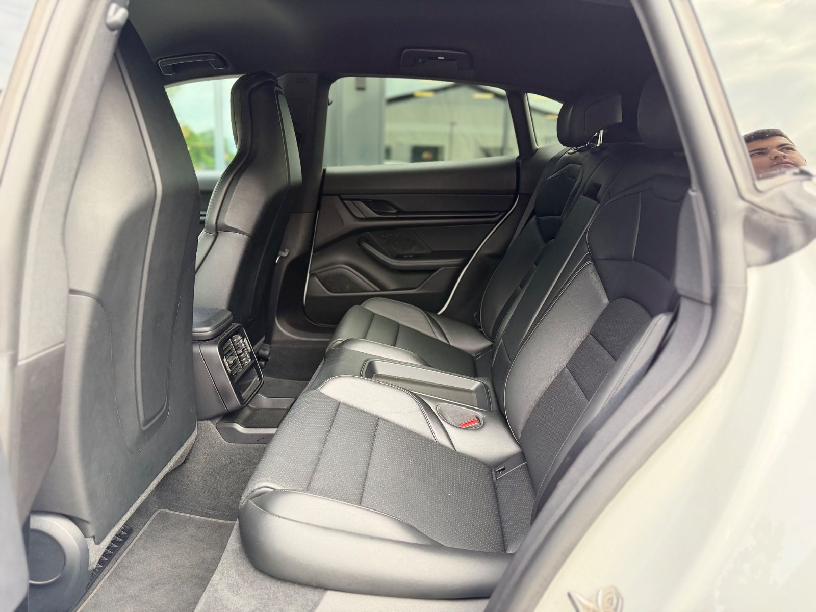 Fahrzeugabbildung Porsche TAYCAN CROSS TURISMO 4*PERFORMANCE PLUS*LED*TOP