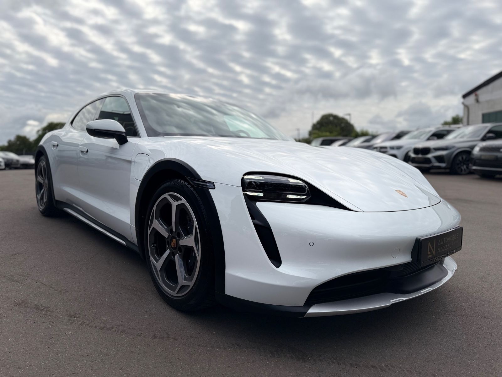 Fahrzeugabbildung Porsche TAYCAN CROSS TURISMO 4*PERFORMANCE PLUS*LED*TOP