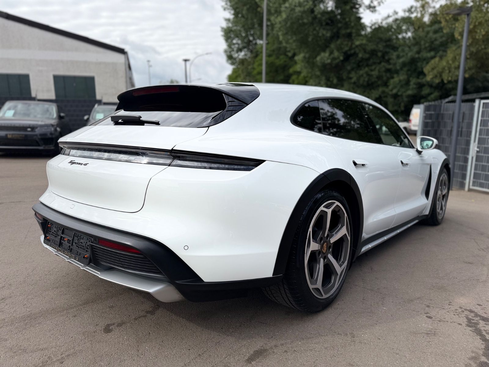 Fahrzeugabbildung Porsche TAYCAN CROSS TURISMO 4*PERFORMANCE PLUS*LED*TOP