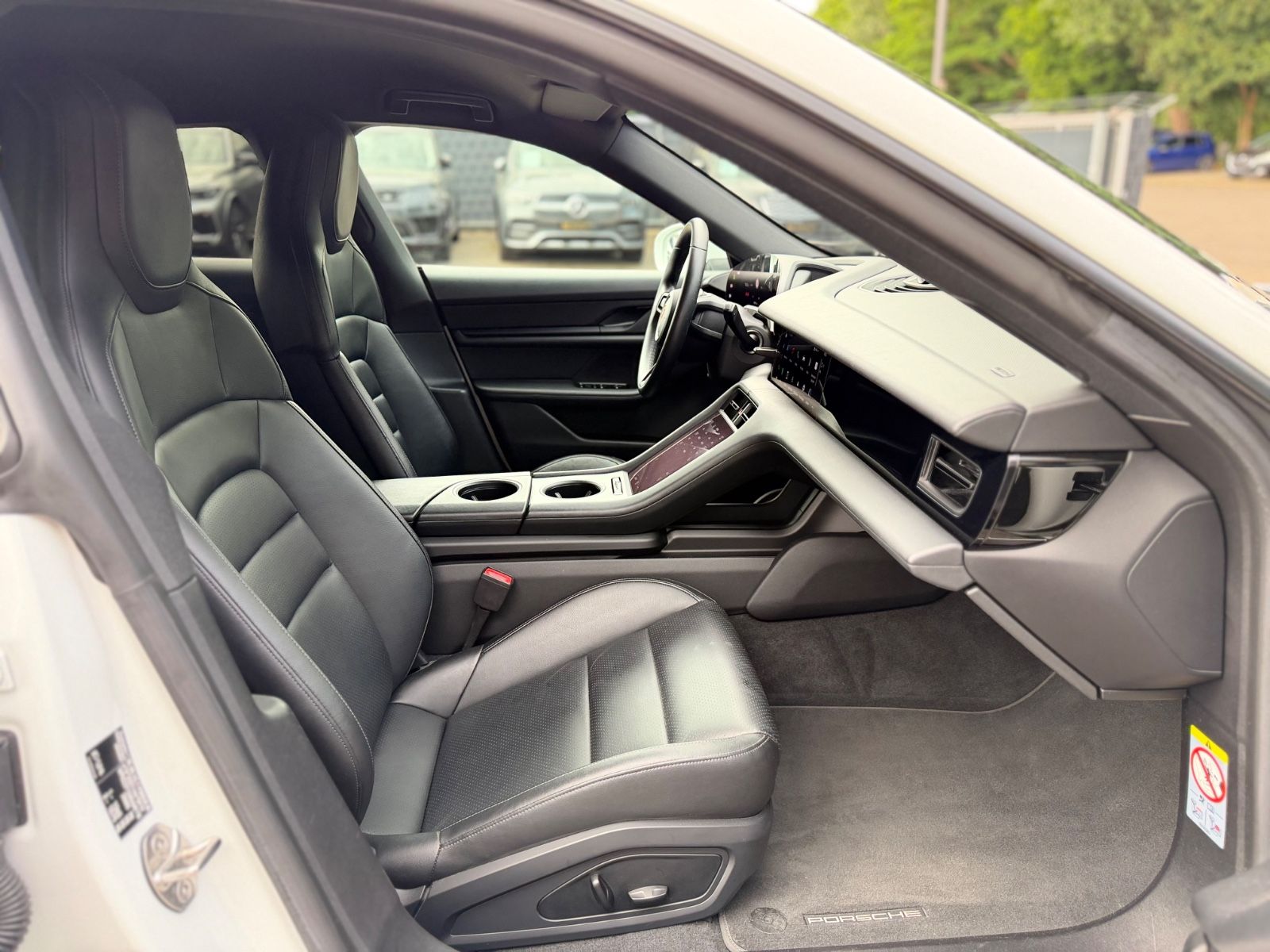 Fahrzeugabbildung Porsche TAYCAN CROSS TURISMO 4*PERFORMANCE PLUS*LED*TOP