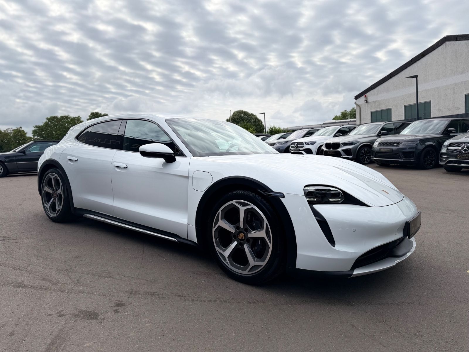 Fahrzeugabbildung Porsche TAYCAN CROSS TURISMO 4*PERFORMANCE PLUS*LED*TOP