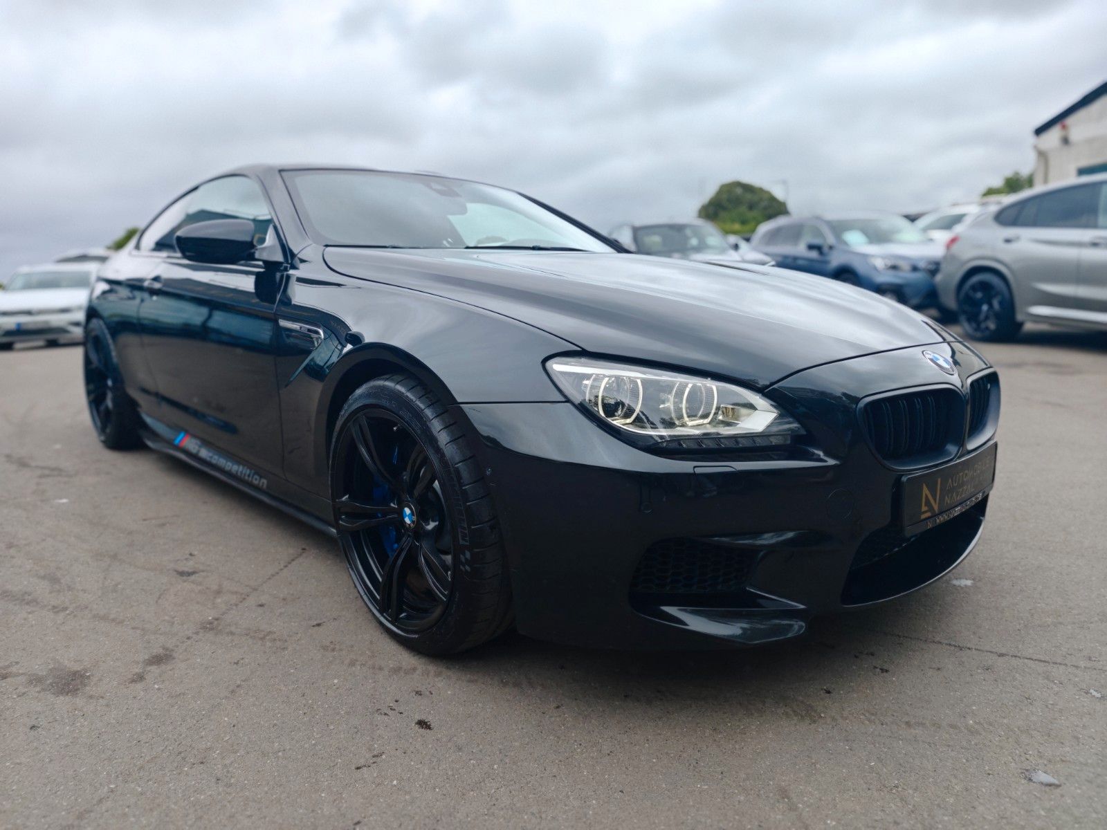 Fahrzeugabbildung BMW M6 COUPÉ *AUT.*CARBON*KAMERA*LED*20.Z*HEAD-UP*