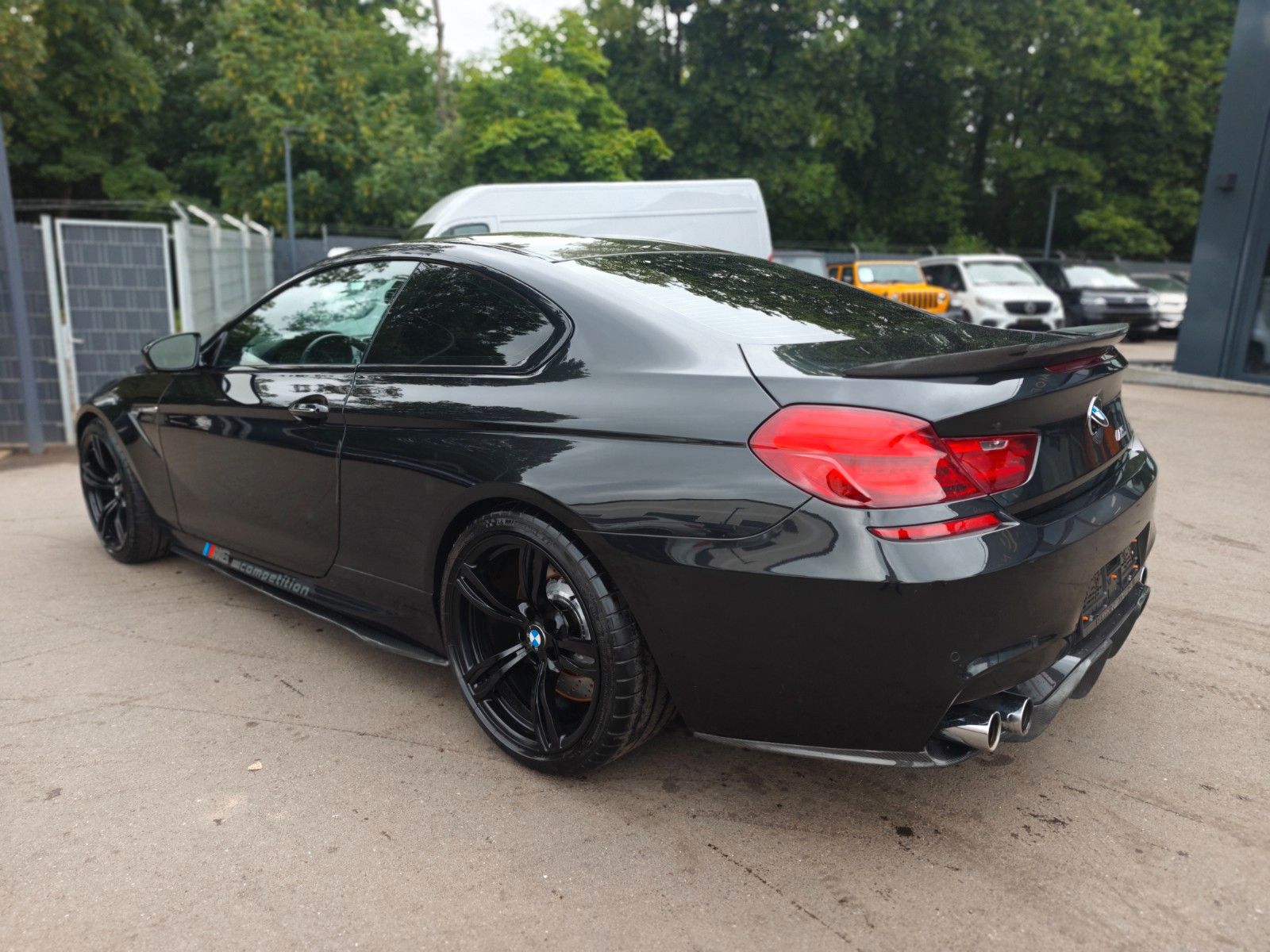 Fahrzeugabbildung BMW M6 COUPÉ *AUT.*CARBON*KAMERA*LED*20.Z*HEAD-UP*