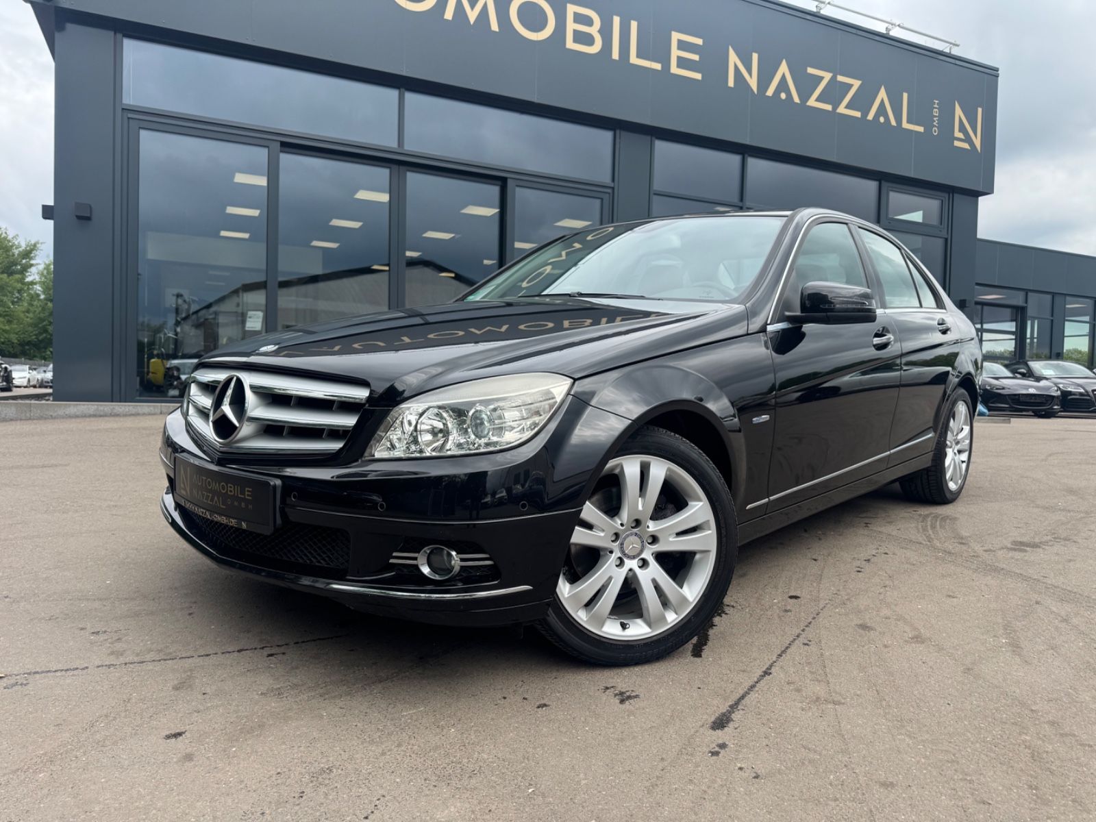 Fahrzeugabbildung Mercedes-Benz C 180 LIMOUSINE AVANTDARDE*