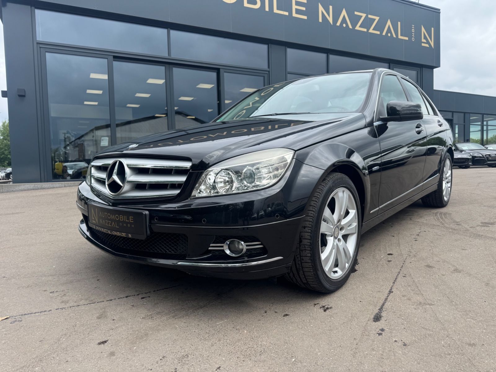Fahrzeugabbildung Mercedes-Benz C 180 LIMOUSINE AVANTDARDE*