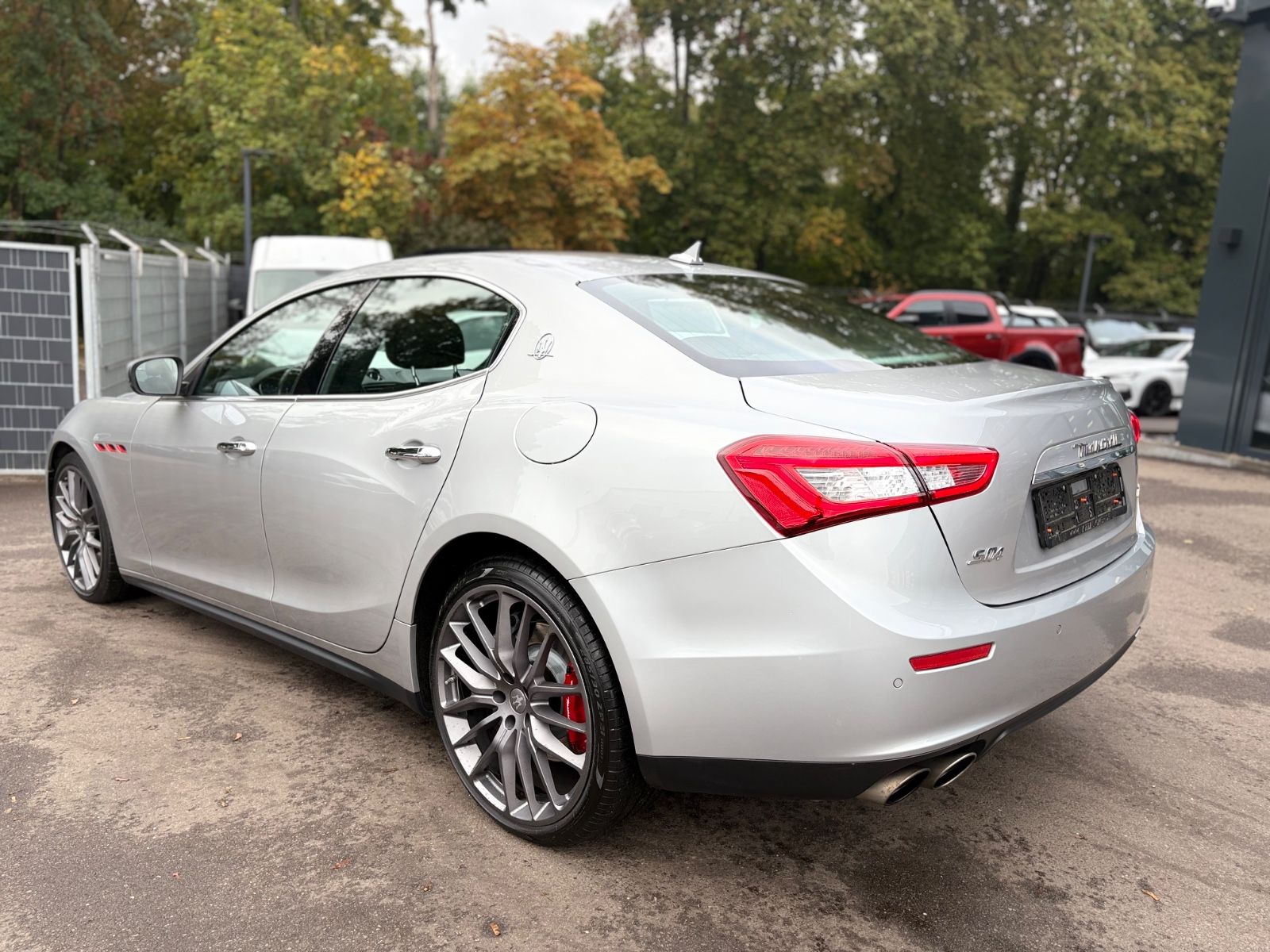 Fahrzeugabbildung Maserati GHIBLI S Q4 *PANO*LEDER*NAVI*LED*KAM*SHZ*