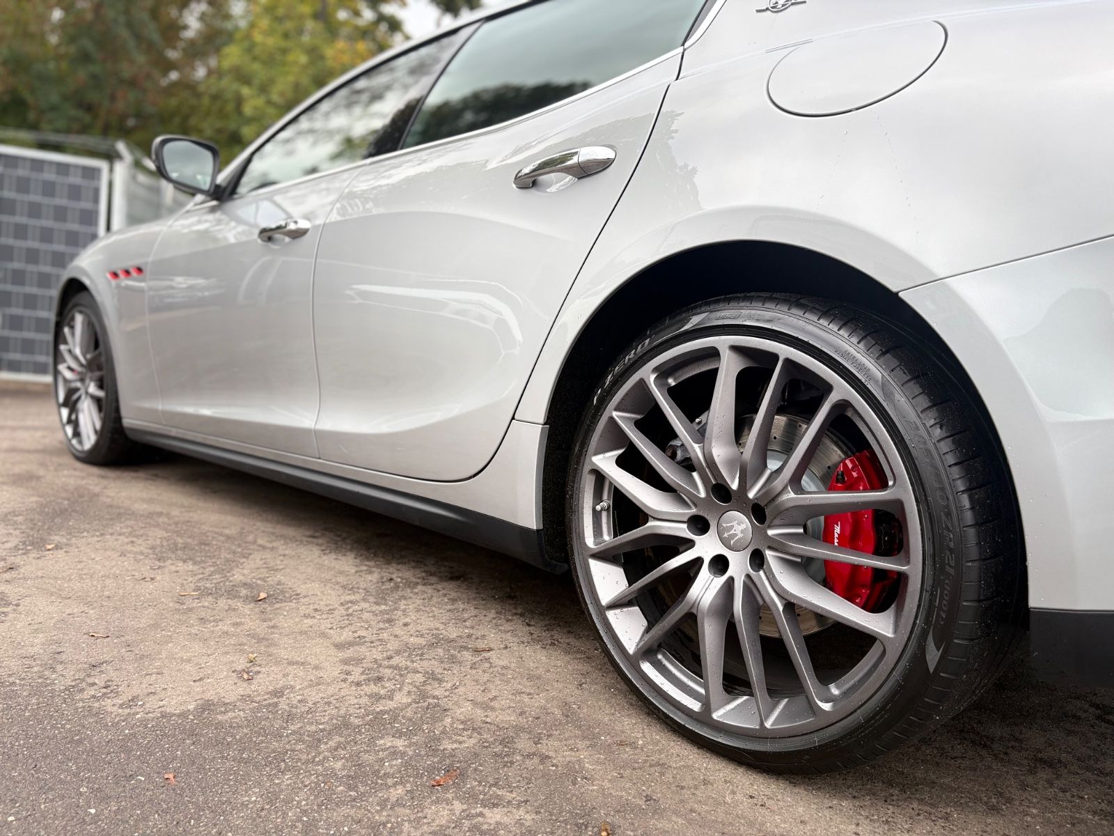 Fahrzeugabbildung Maserati GHIBLI S Q4 *PANO*LEDER*NAVI*LED*KAM*SHZ*