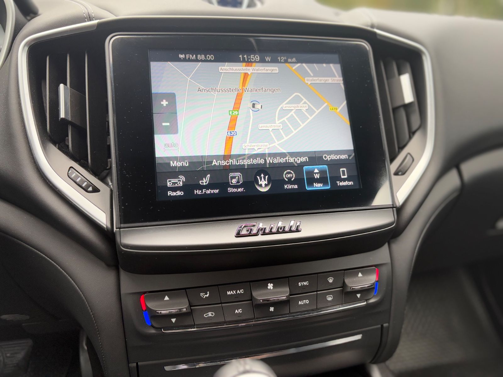 Fahrzeugabbildung Maserati GHIBLI S Q4 *PANO*LEDER*NAVI*LED*KAM*SHZ*