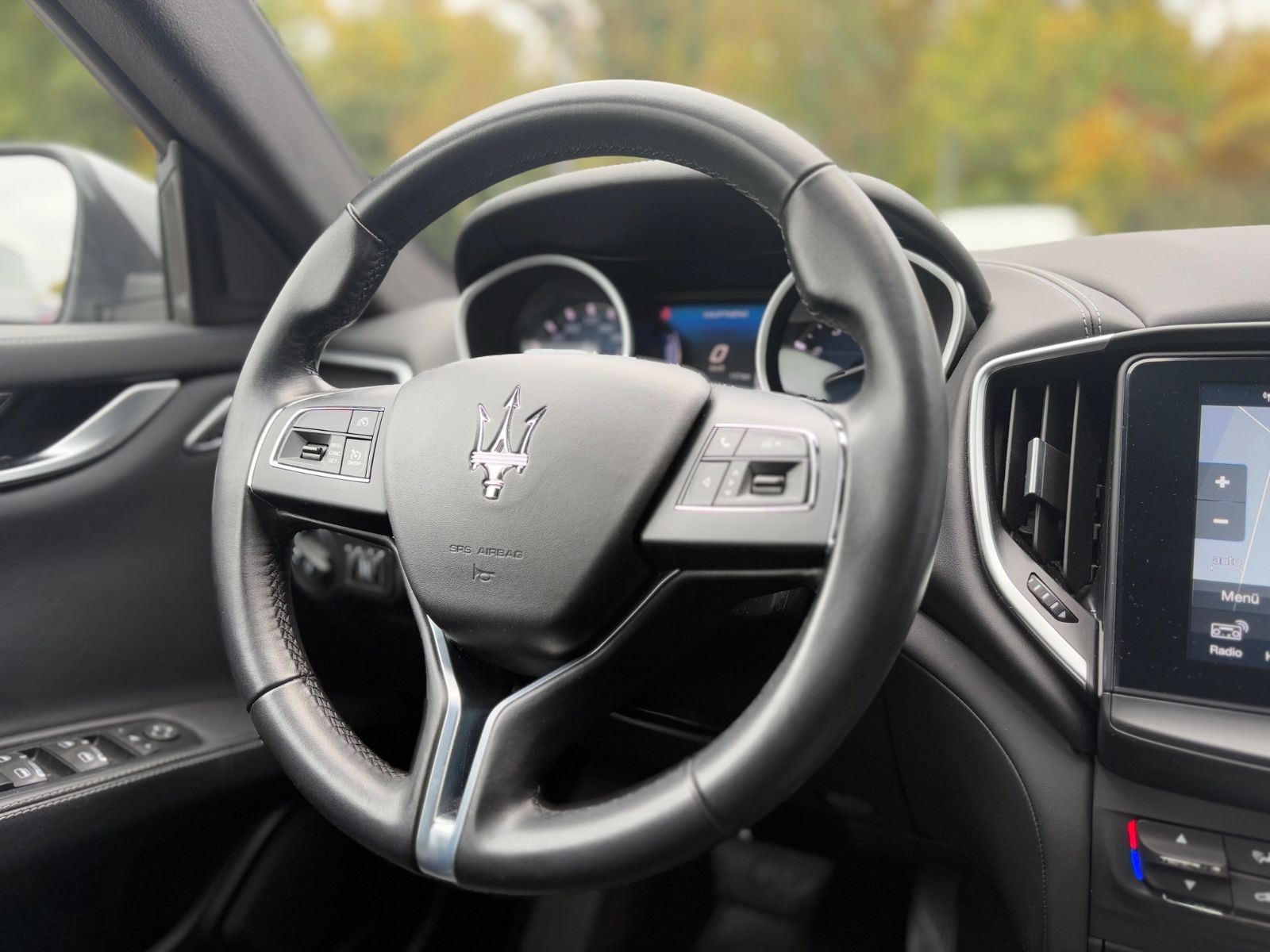 Fahrzeugabbildung Maserati GHIBLI S Q4 *PANO*LEDER*NAVI*LED*KAM*SHZ*