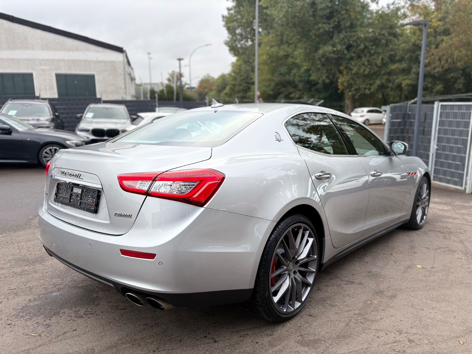 Fahrzeugabbildung Maserati GHIBLI S Q4 *PANO*LEDER*NAVI*LED*KAM*SHZ*