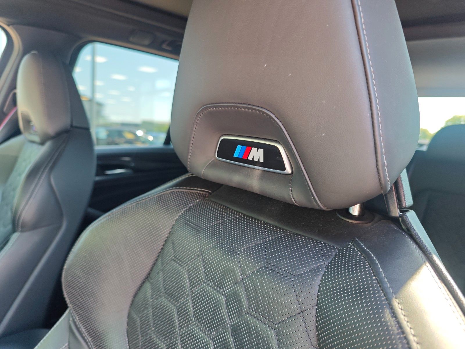 Fahrzeugabbildung BMW X3 M COMPETITION*2.HD*PANO*HARMAN*4X SHZ*CARBON*