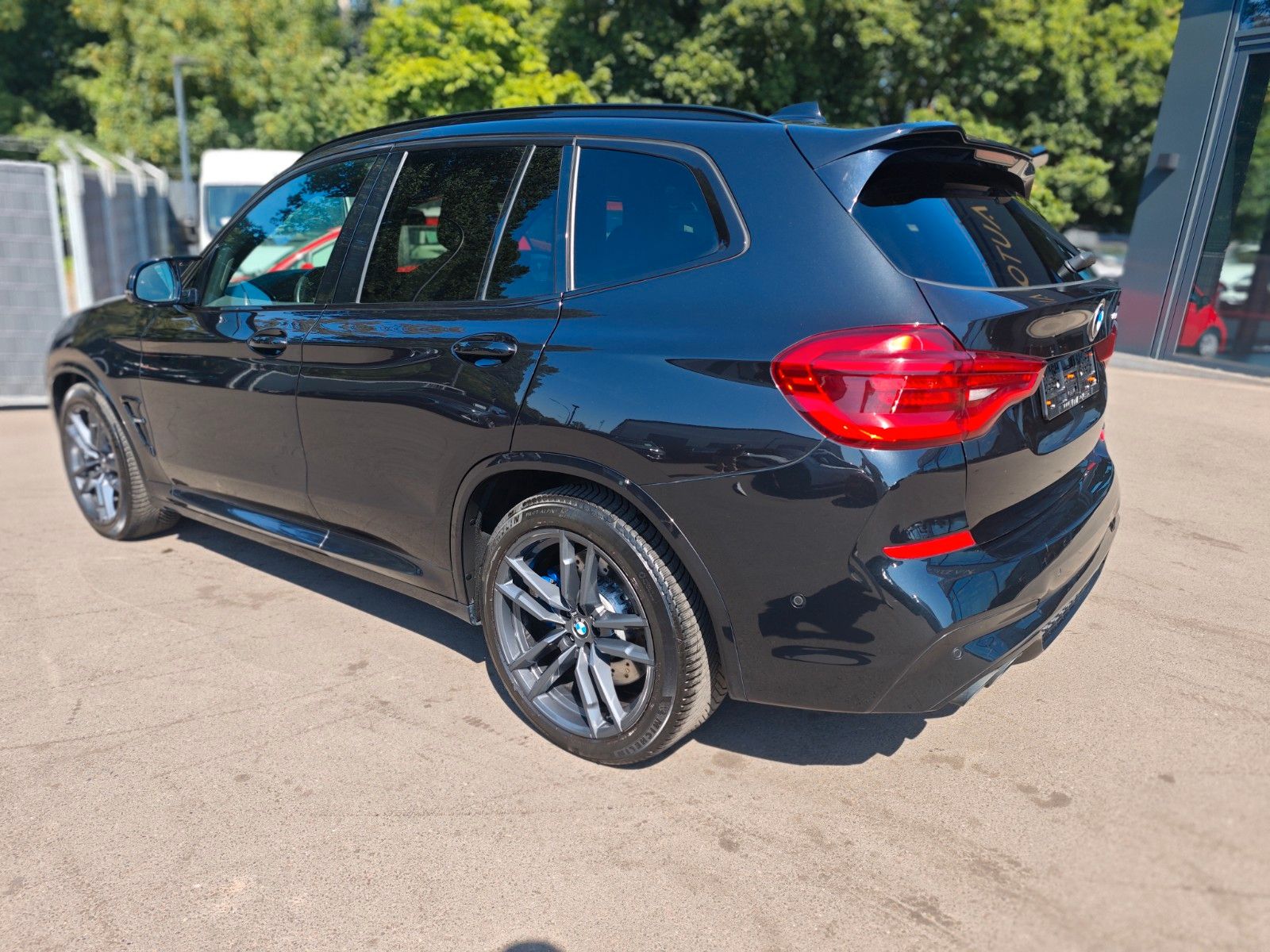 Fahrzeugabbildung BMW X3 M COMPETITION*2.HD*PANO*HARMAN*4X SHZ*CARBON*