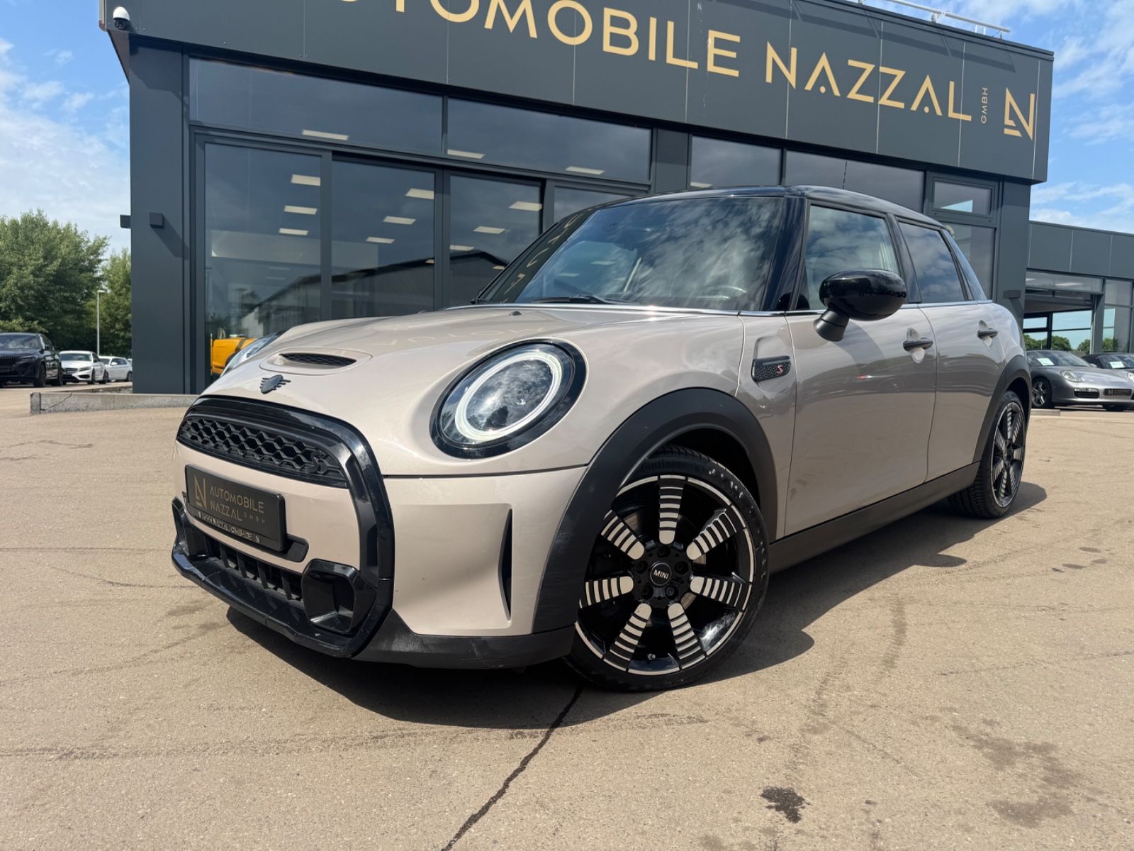 Fahrzeugabbildung MINI COOPER S FACELIFT *TRIM*2.HD*AUT*PANO*5.TRG*TOP