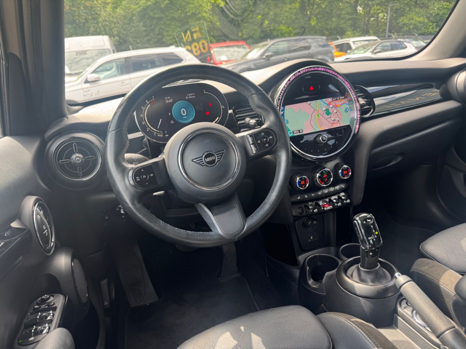 Fahrzeugabbildung MINI COOPER S FACELIFT *TRIM*2.HD*AUT*PANO*5.TRG*TOP