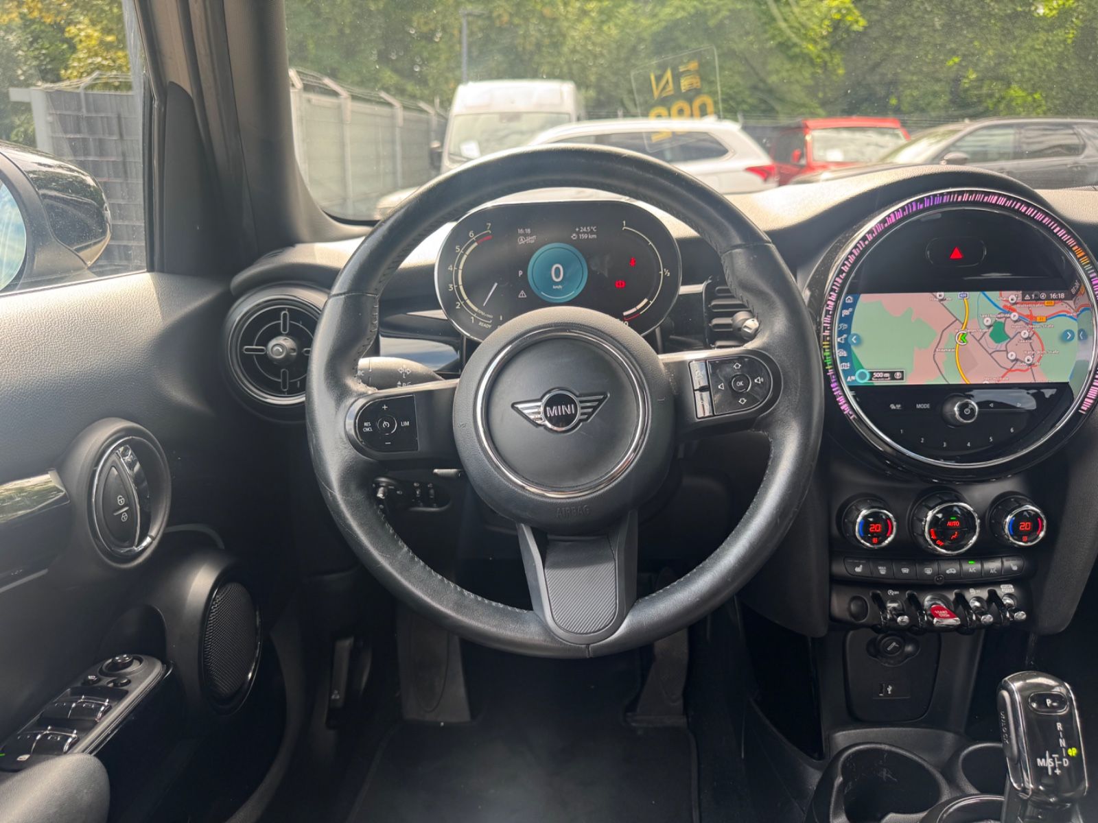Fahrzeugabbildung MINI COOPER S FACELIFT *TRIM*2.HD*AUT*PANO*5.TRG*TOP