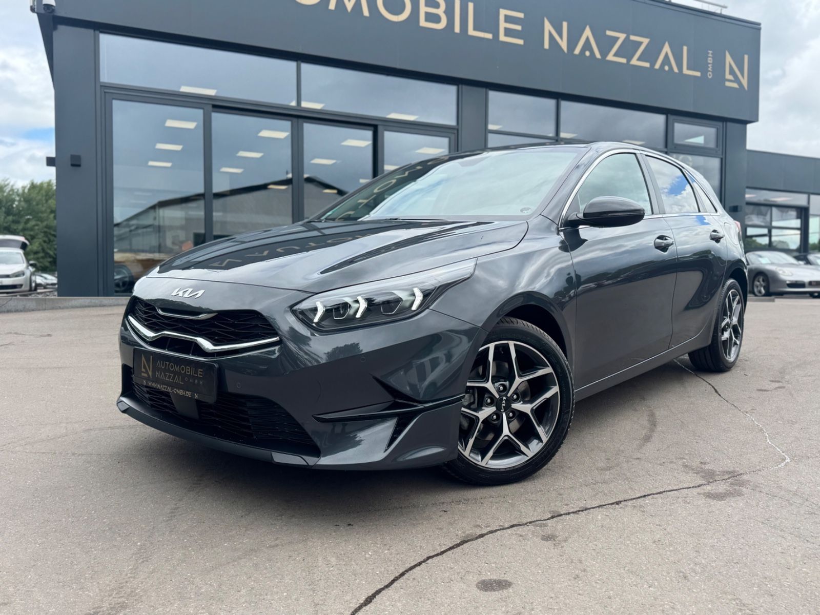 Fahrzeugabbildung Kia CEED ULTIMATE EDITION*1.HD*AUT*LED*SHZ*KAMERA*