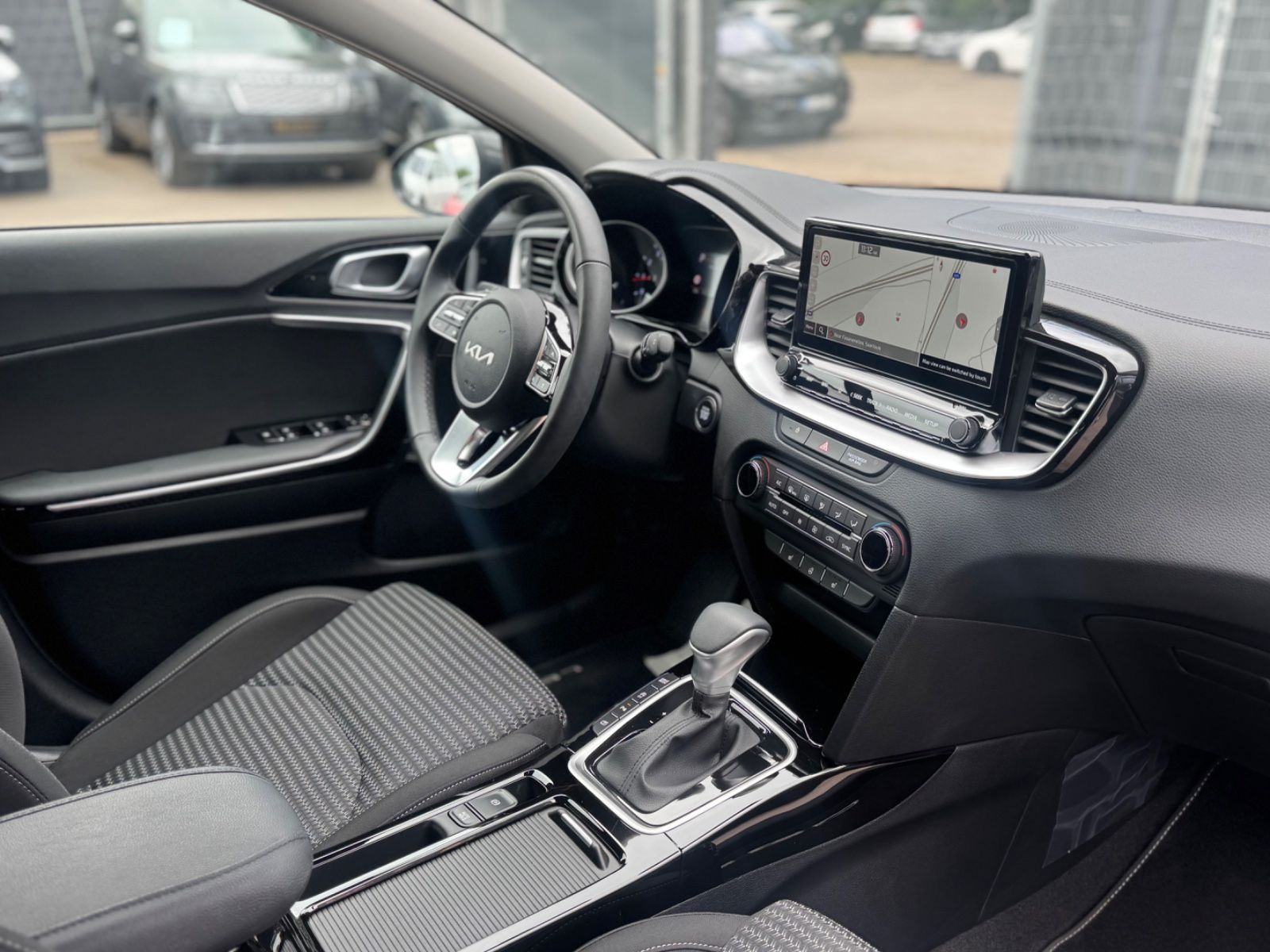 Fahrzeugabbildung Kia CEED ULTIMATE EDITION*1.HD*AUT*LED*SHZ*KAMERA*