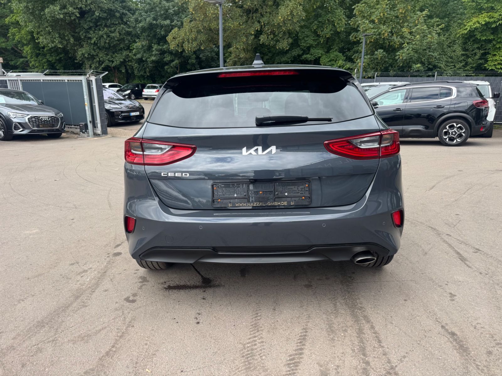 Fahrzeugabbildung Kia CEED ULTIMATE EDITION*1.HD*AUT*LED*SHZ*KAMERA*
