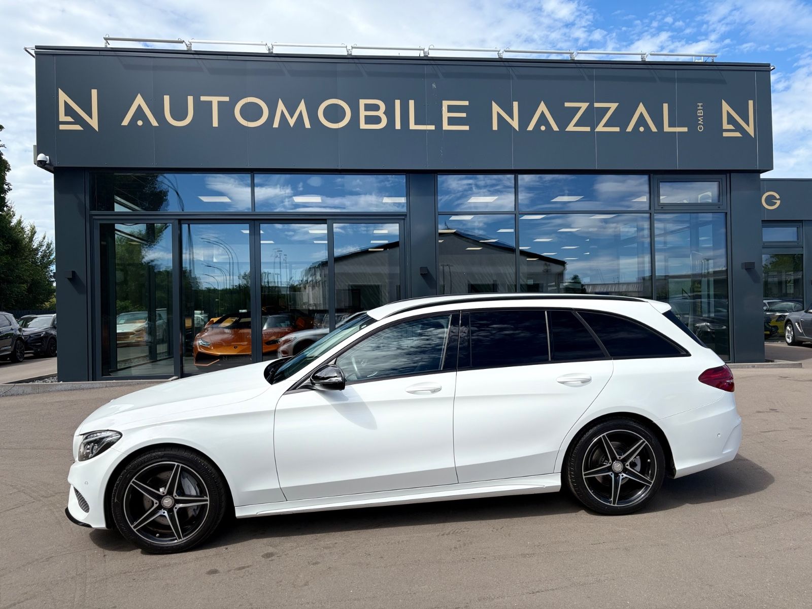 Fahrzeugabbildung Mercedes-Benz C 400 T 4MATIC AMG LINE *NIGHT PAKET*LED*KAM*