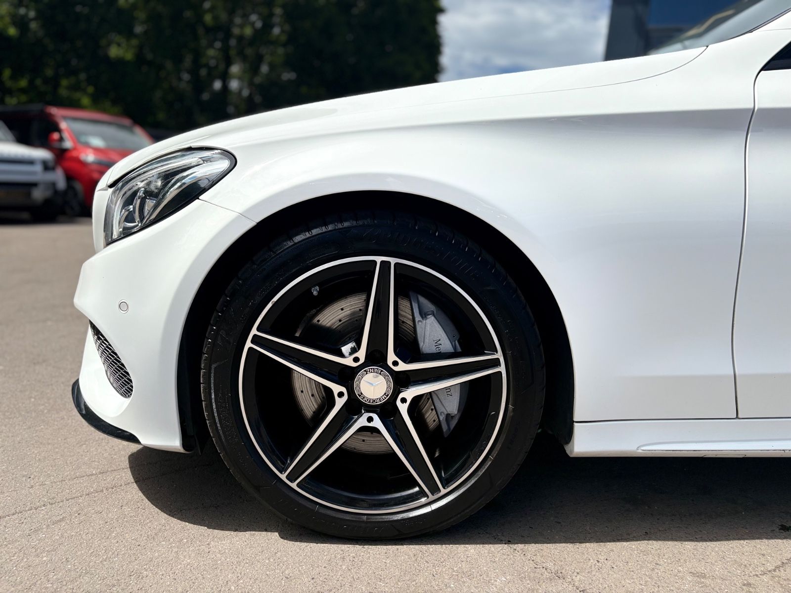 Fahrzeugabbildung Mercedes-Benz C 400 T 4MATIC AMG LINE *NIGHT PAKET*LED*KAM*